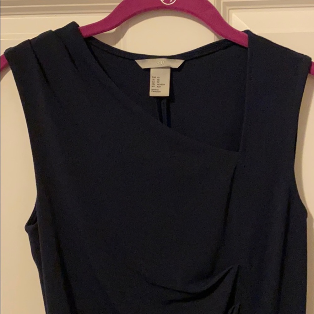Dress - Picture 4 of 7